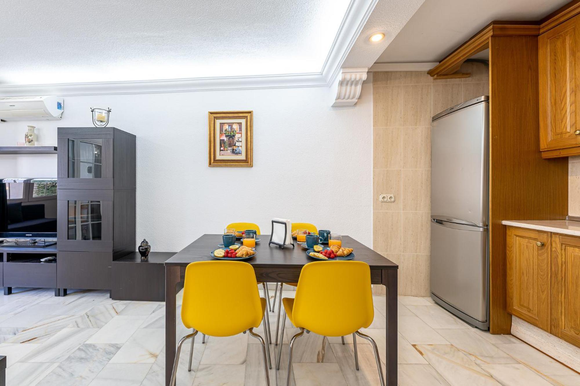 797 Holiday Rentals - Piso Para 3 En La Carihuela Con Piscina Τορρεμολίνος Εξωτερικό φωτογραφία